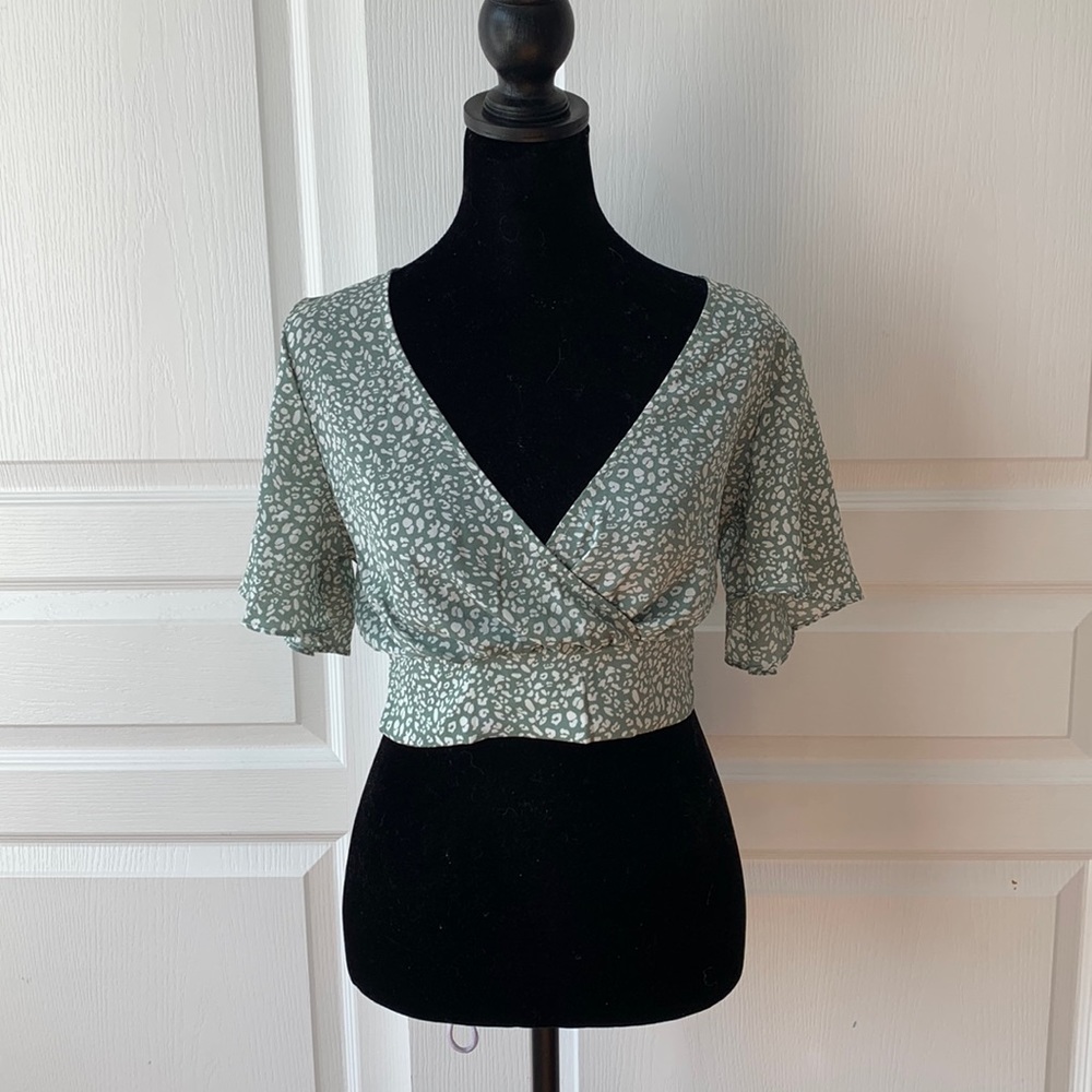 V-neck flowing shirt green and white pattern. Size small from Shein